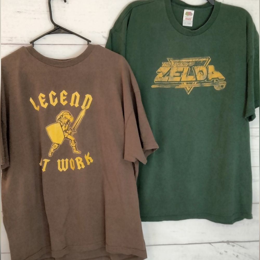 2 T- Shirts